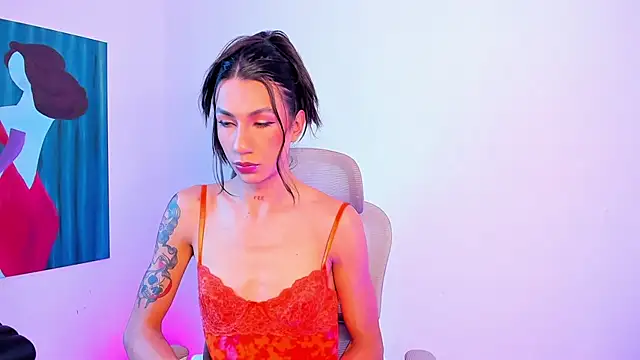 sofiaa grey  online show from 06-15-26, 02:30