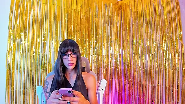 sofiaa grey  online show from 07-24-26, 02:37