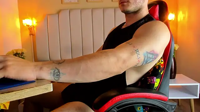 Snapshot of juan_prior chatting on 11-29-25, 01:14 juan prior online show from 11-29-25, 01:14