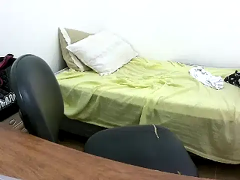 Snapshot of Morenatranss chatting on 02-13-25, 07:10 Morenatranss online show from 02-13-25, 07:10