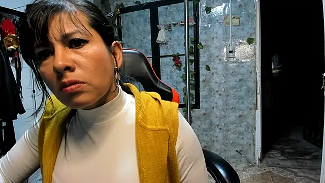 Erlinda-engel online show from 02-21-25, 01:22