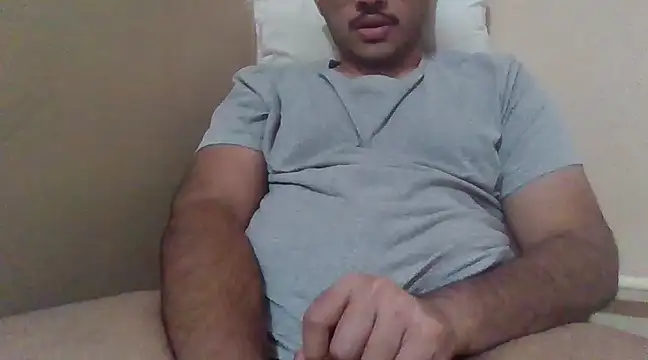 Snapshot of alesssterling chatting on 12-20-24, 07:39 alesssterling online show from 12-20-24, 07:39