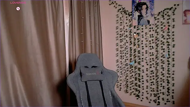 MargoFoxy online show from 04-10-26, 09:25