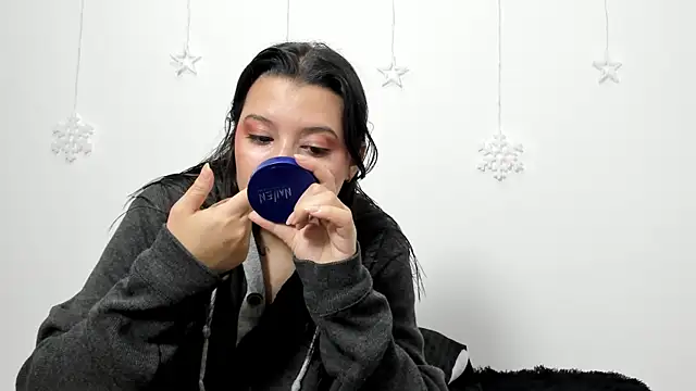 cami-01 online show from 04-23-26, 08:33