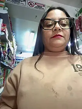 Snapshot of Sol_biglips chatting on 01-03-25, 09:26 Sol biglips online show from 01-03-25, 09:26