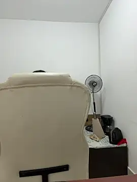 Sol biglips online show from 04-23-26, 04:09