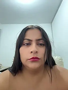 Snapshot of Sol_biglips chatting on 05-04-26, 04:47 Sol biglips online show from 05-04-26, 04:47