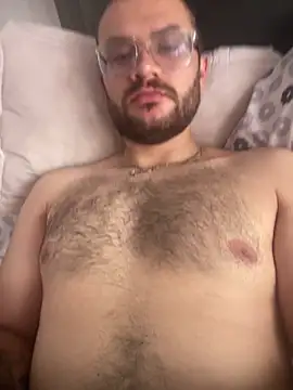 Snapshot of tony_hot12 chatting on 11-11-25, 12:16 tony hot12 online show from 11-11-25, 12:16