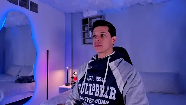 Snapshot of MarcoSullivan chatting on 01-12-26, 01:16 MarcoSullivan online show from 01-12-26, 01:16