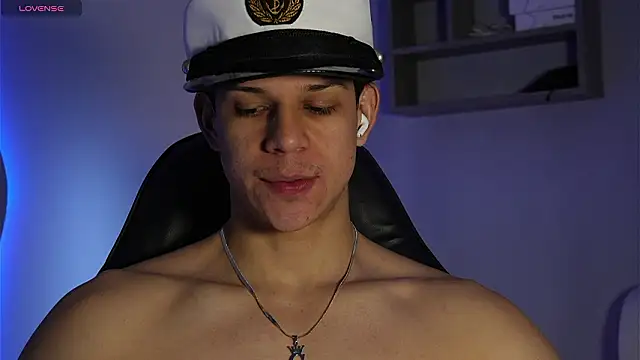 Snapshot of MarcoSullivan chatting on 02-06-26, 01:36 MarcoSullivan online show from 02-06-26, 01:36