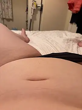 Snapshot of curvygirll2 chatting on 02-27-25, 07:04 curvygirll2 online show from 02-27-25, 07:04