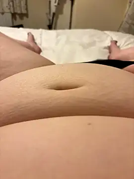 curvygirll2 online show from 11-17-25, 05:41