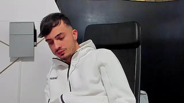 BrandonTate online show from 04-25-26, 08:17