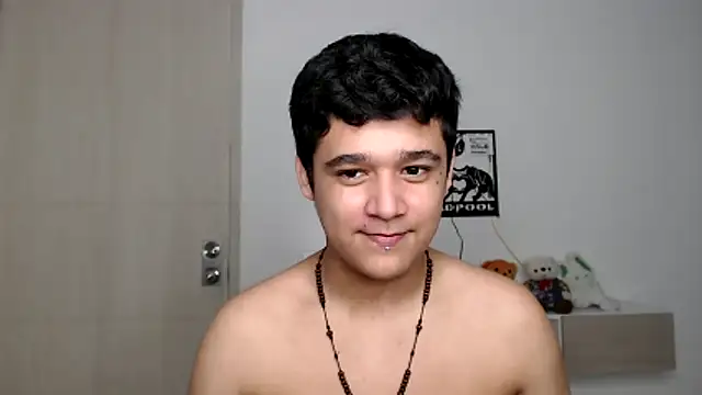 kaiine190 online show from 10-27-25, 10:36