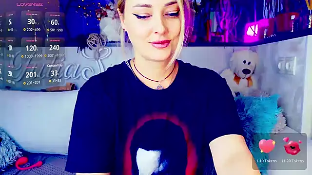  JuliaSpace  online show from 12-15-25, 08:24