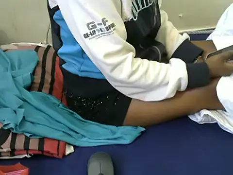 Snapshot of Ma-yolo001 chatting on 02-14-25, 07:28 Ma-yolo001 online show from 02-14-25, 07:28