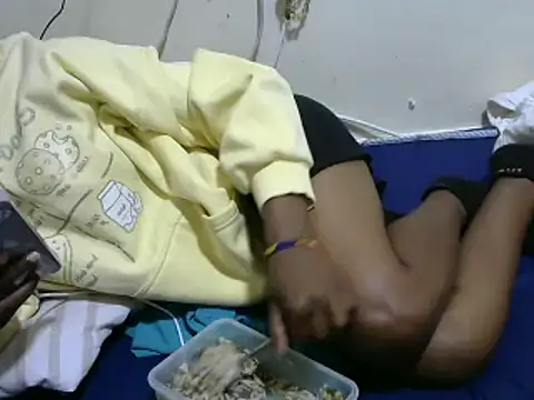 Snapshot of Ma-yolo001 chatting on 02-19-25, 07:59 Ma-yolo001 online show from 02-19-25, 07:59