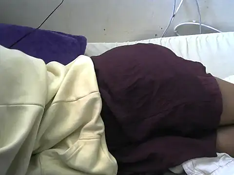 Snapshot of Ma-yolo001 chatting on 10-02-25, 08:21 Ma-yolo001 online show from 10-02-25, 08:21