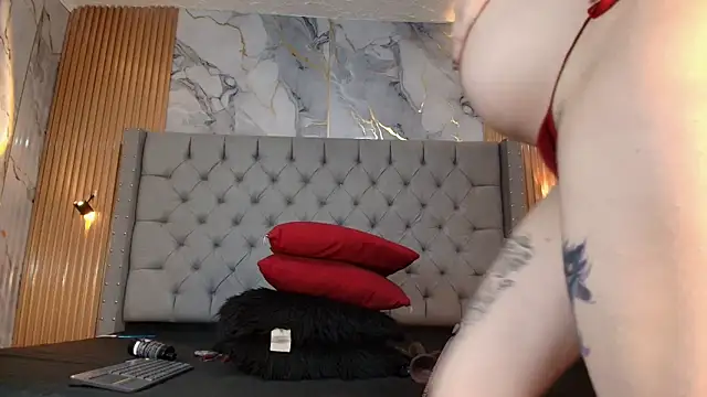 Ema Jonees online show from 05-29-26, 08:29