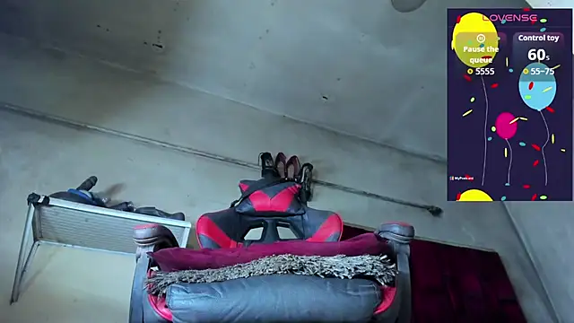 Trixy star horney online show from 03-15-26, 09:43