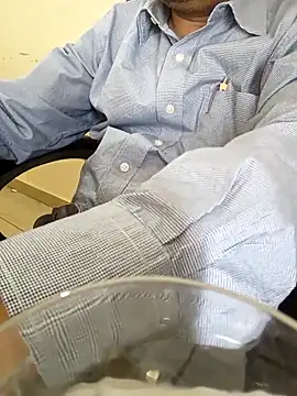 Snapshot of Hot-man39 chatting on 03-14-26, 08:09 Hot-man39 online show from 03-14-26, 08:09