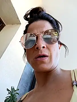 frenchsodomielover86 online show from 04-23-26, 01:13