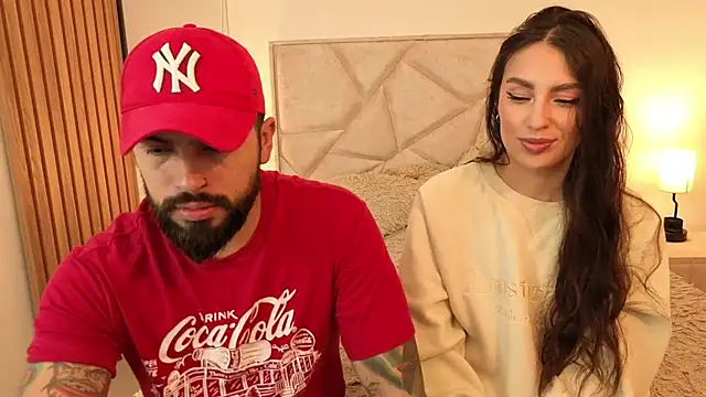 Snapshot of teseo_and_afroditha_ chatting on 11-30-25, 03:32 teseo and afroditha online show from 11-30-25, 03:32