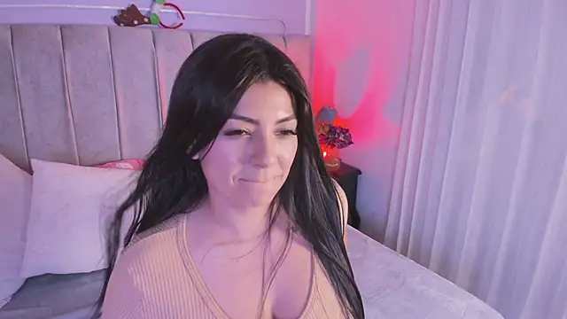 EvaaStevens online show from 12-16-25, 07:52