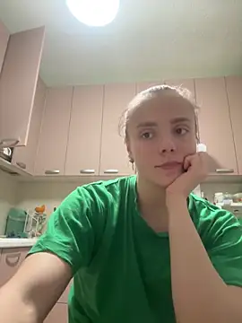 Snapshot of AlisaKissss chatting on 01-25-25, 02:58 AlisaKissss online show from 01-25-25, 02:58