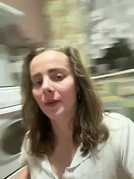 Snapshot of AlisaKissss chatting on 03-05-25, 06:01 AlisaKissss online show from 03-05-25, 06:01