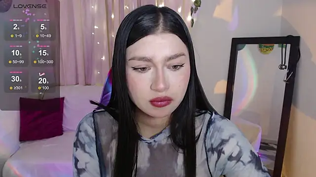 mily thomson b  online show from 06-12-26, 12:31