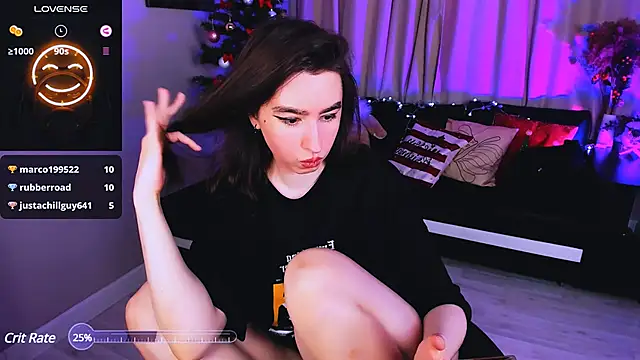 Snapshot of Lily_xBabe chatting on 12-25-24, 10:06 Lily xBabe online show from 12-25-24, 10:06