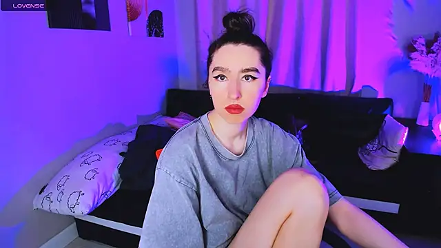 Snapshot of Lily_xBabe chatting on 11-19-25, 07:52 Lily xBabe online show from 11-19-25, 07:52