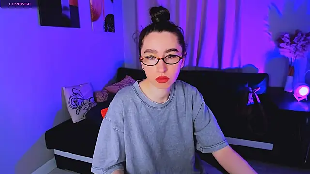 Snapshot of Lily_xBabe chatting on 11-23-25, 07:41 Lily xBabe online show from 11-23-25, 07:41