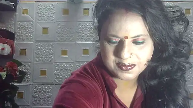 Sexy komolika online show from 03-11-25, 04:40