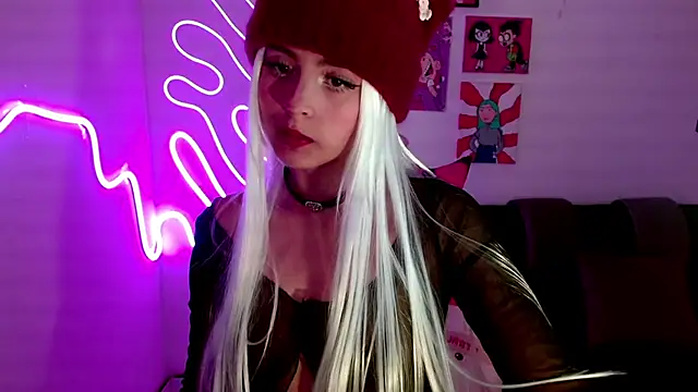 Kind Scarlett online show from 01-18-25, 11:44