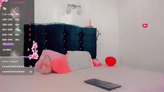 Snapshot of Rubi_30 chatting on 02-14-25, 08:26 Rubi 30 online show from 02-14-25, 08:26