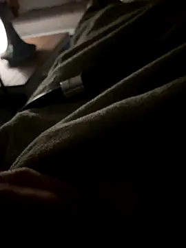 Snapshot of fuckitzer chatting on 11-04-25, 09:36 fuckitzer online show from 11-04-25, 09:36