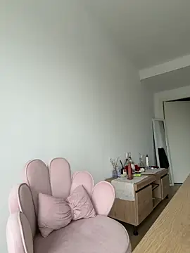 streetdoll online show from 04-05-26, 07:38