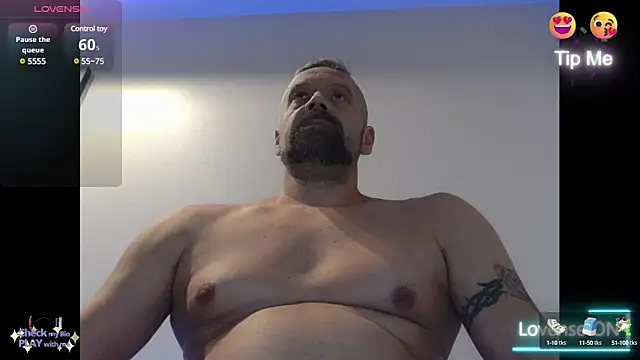 Snapshot of northman1977 chatting on 01-16-25, 04:50 northman1977 online show from 01-16-25, 04:50