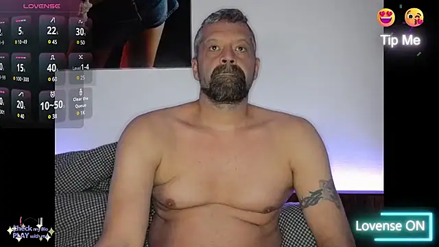 Snapshot of northman1977 chatting on 02-13-25, 03:24 northman1977 online show from 02-13-25, 03:24