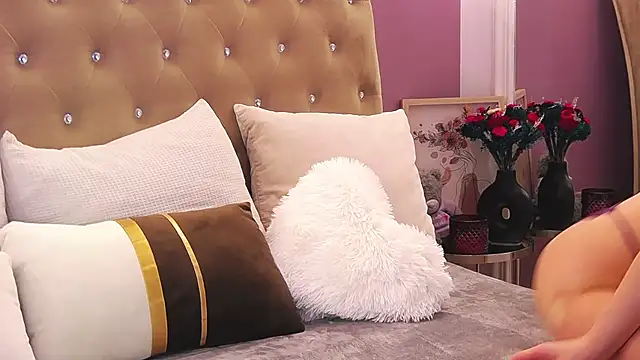 Snapshot of BrianaKennedi chatting on 02-25-25, 12:24 BrianaKennedi online show from 02-25-25, 12:24