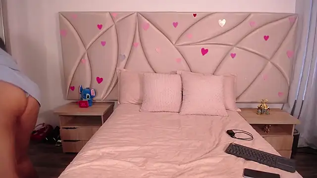 ValleryC online show from 02-21-26, 06:20