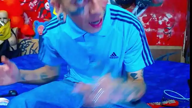 Snapshot of deivid_estrada chatting on 10-27-25, 03:49 deivid estrada online show from 10-27-25, 03:49