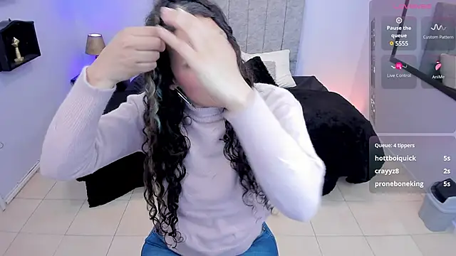 Lana stone  online show from 03-15-25, 08:04