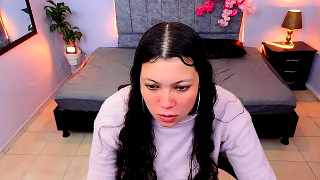 Lana stone  online show from 10-05-25, 03:27