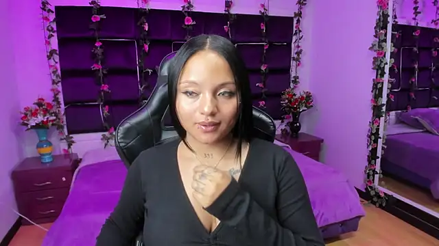 sweelanna   online show from 03-07-25, 04:57