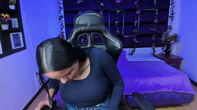 sweelanna   online show from 03-11-25, 07:26