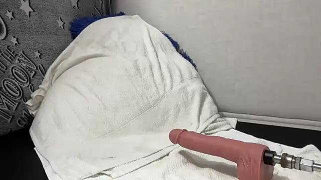 dominic brandd23 online show from 11-04-25, 05:06