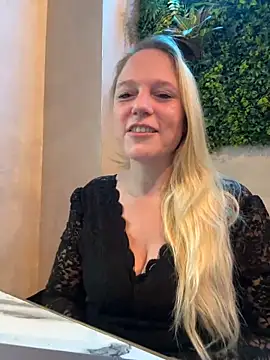 MoniqueLaFee online show from 01-09-25, 08:55